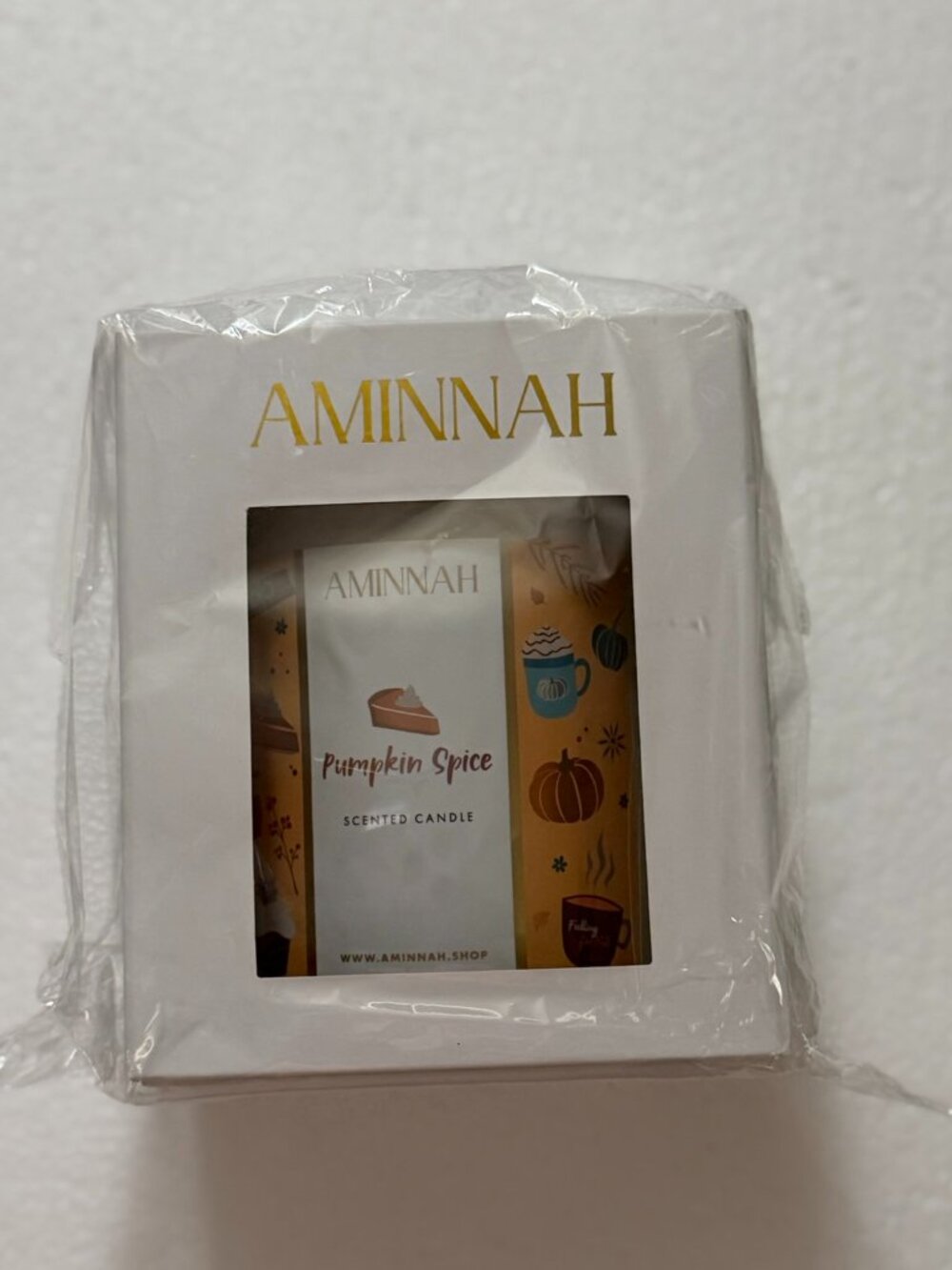 Aminnah Orange Pumpkin Spice Scented Candle in White Box With Bow Brand New